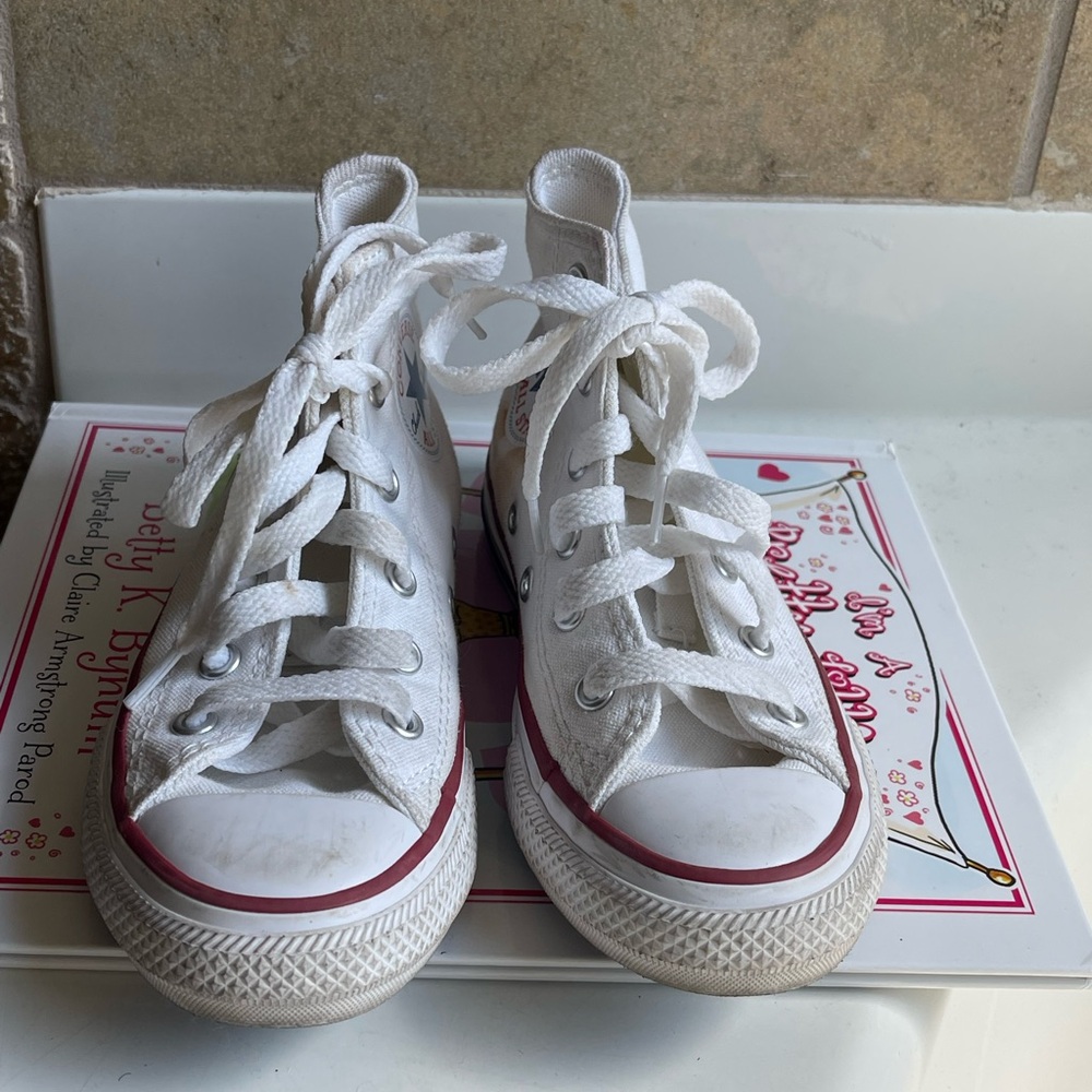 White toddler converse